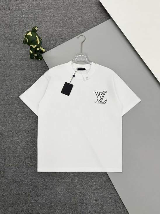 Picture of Louis Vuitton T Shirts Short _SKULVS-XLm6tx1277360